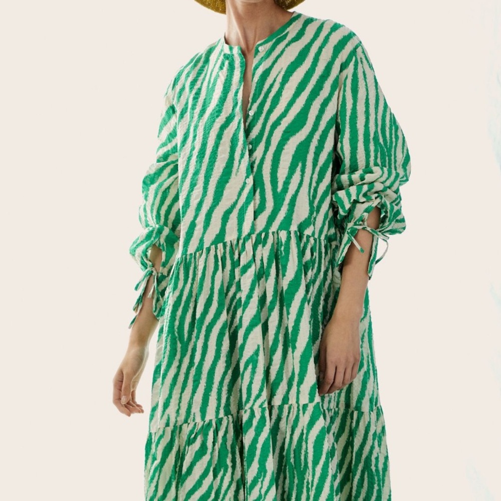 Stella nova isolda Green Zebra Print Dress